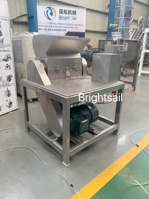Acciaio inossidabile Walnut Shell Crusher grossolano Walnut Shell trituratore macchina trituratrice di polvere di grano alimentare con CE